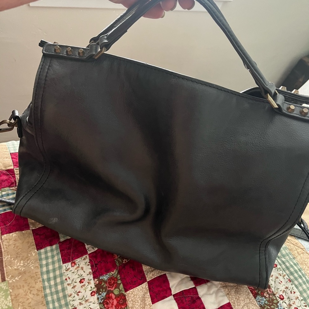 Elegant Black Leather Handbag